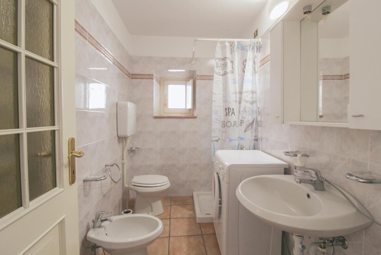La Casa Del Porto Apartment Domaso Bagian luar foto